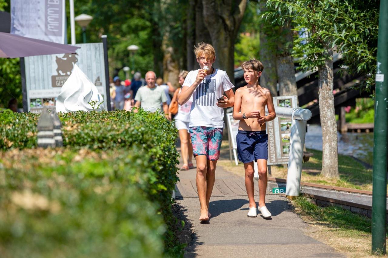 Villapark De Weerribben Paasloo Екстер'єр фото